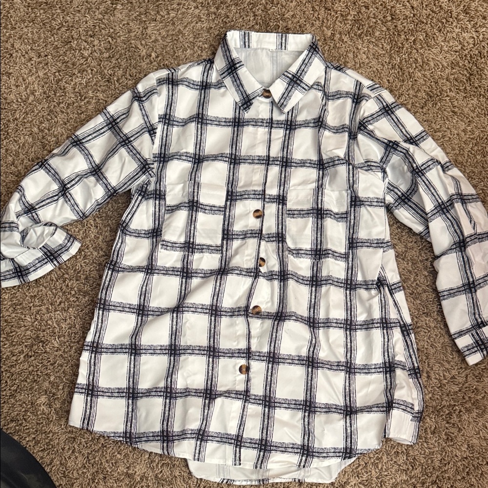 Womens White and Navy Plaid Button-Up Shirt